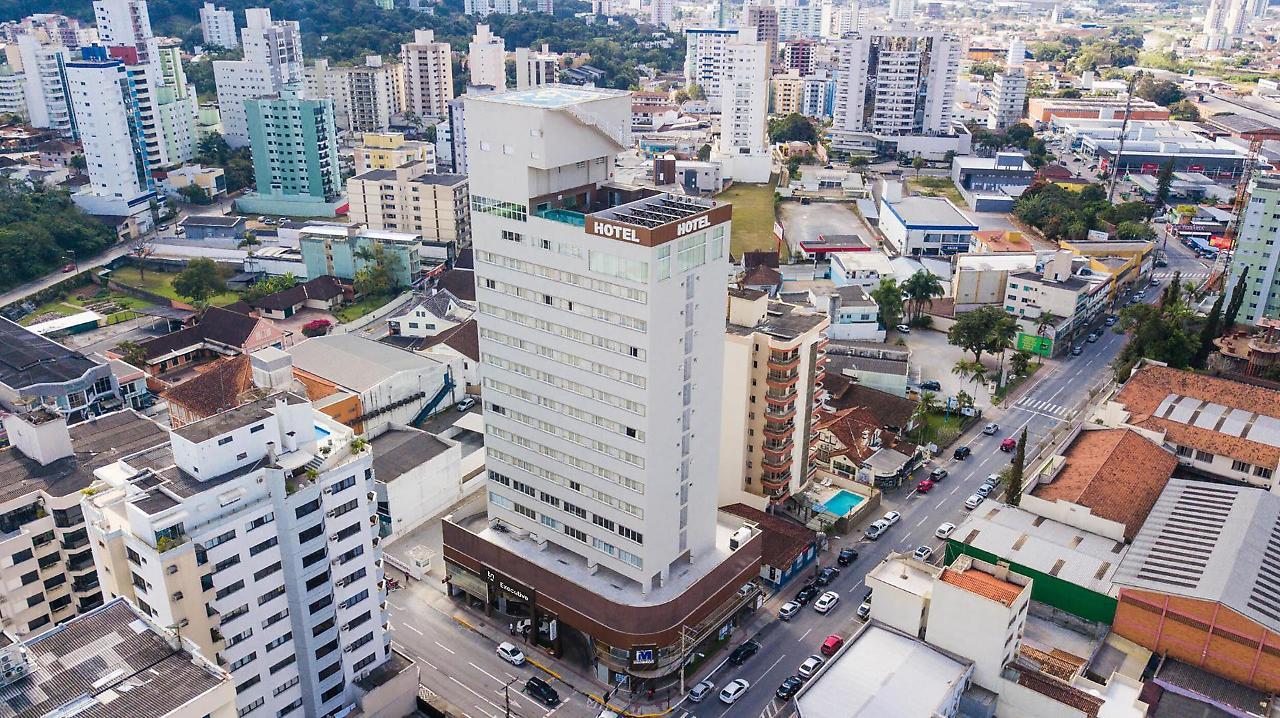 Hotel Tri Executive