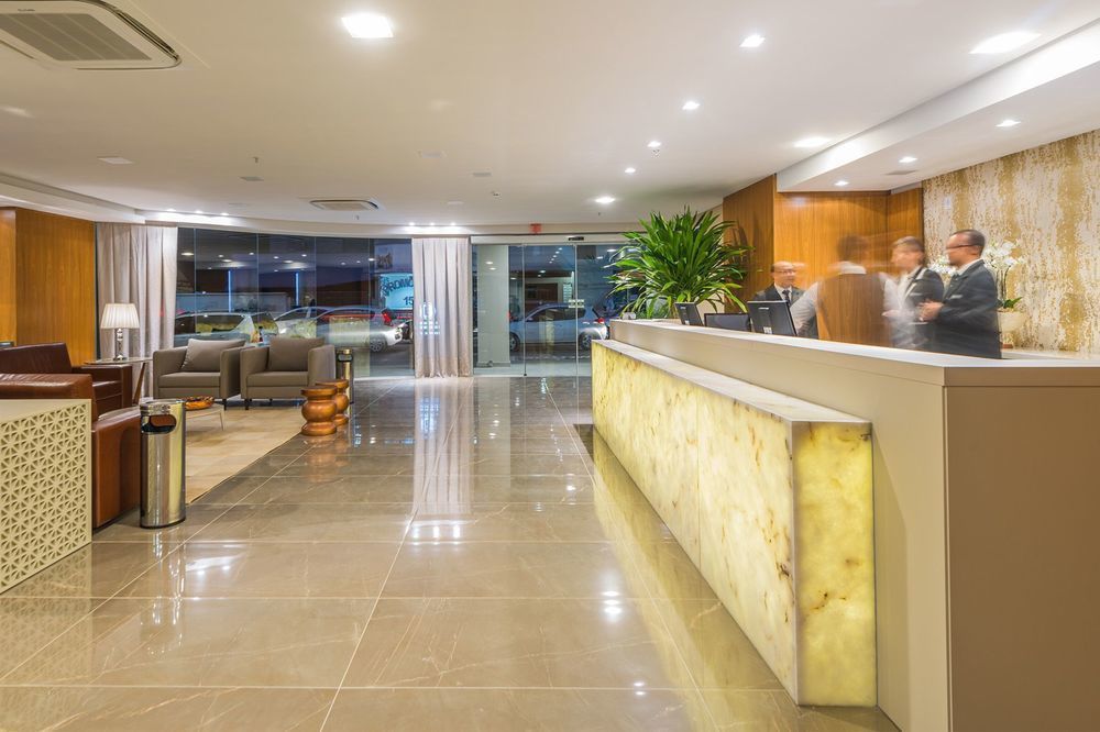 Tri Executive Hotel 4*